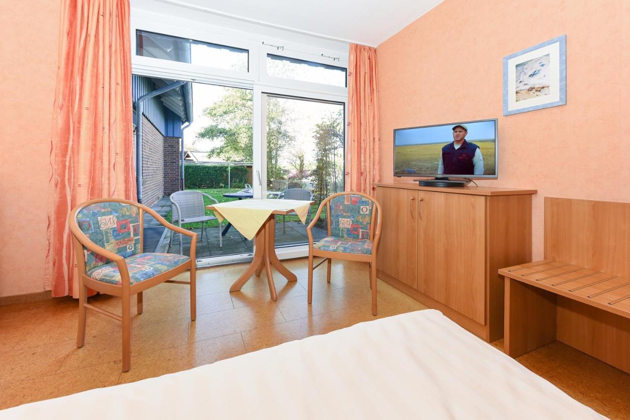 Hotel-Pension Altes Siel Bensersiel Exterior photo