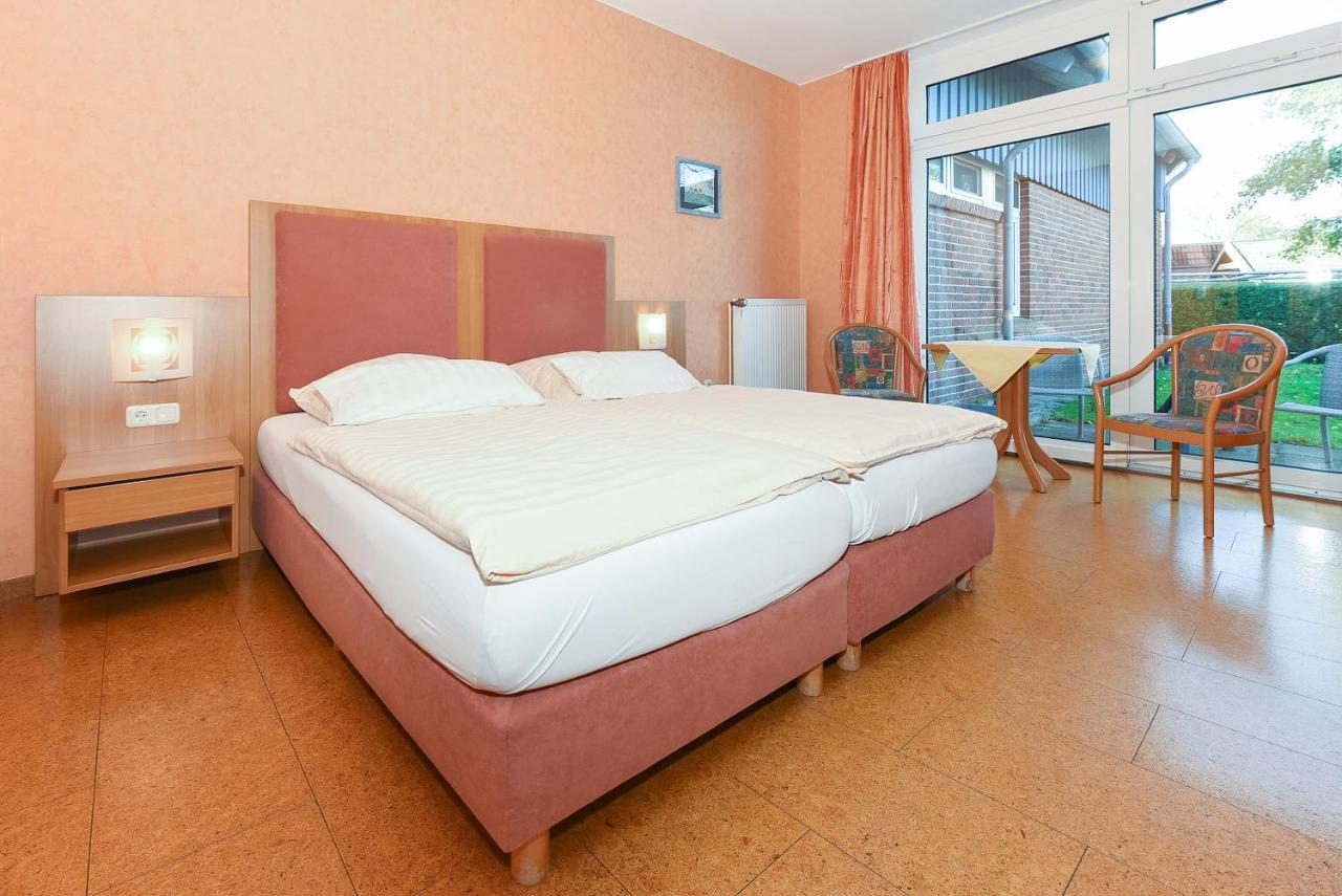 Hotel-Pension Altes Siel Bensersiel Exterior photo
