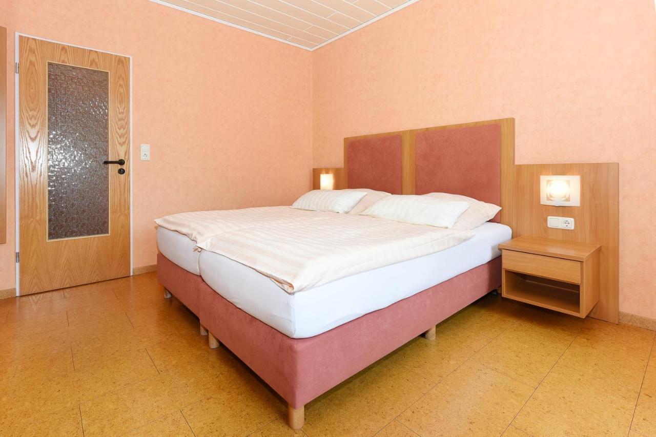 Hotel-Pension Altes Siel Bensersiel Exterior photo