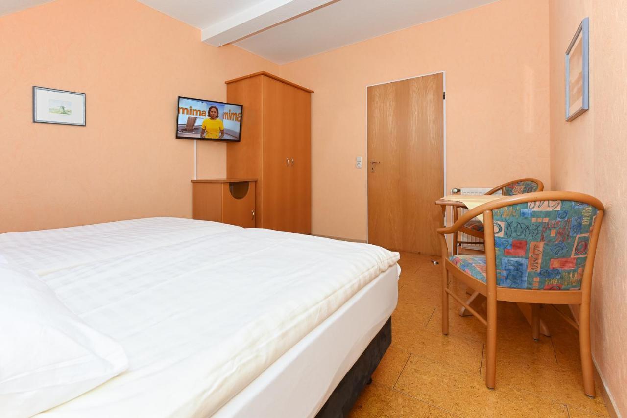Hotel-Pension Altes Siel Bensersiel Exterior photo